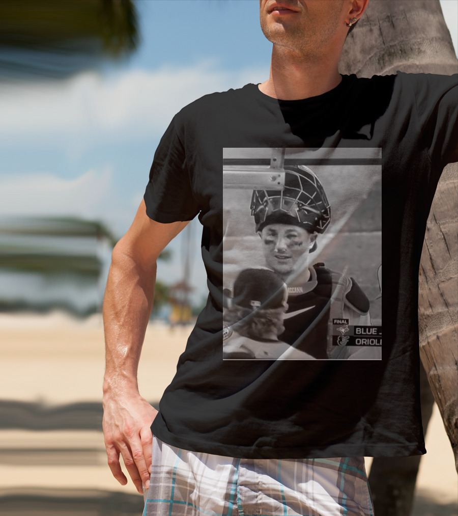 Orioles Catcher James Mccann Nosebleeds After Hit In Face During Game Against Blue Jays T-Shirt