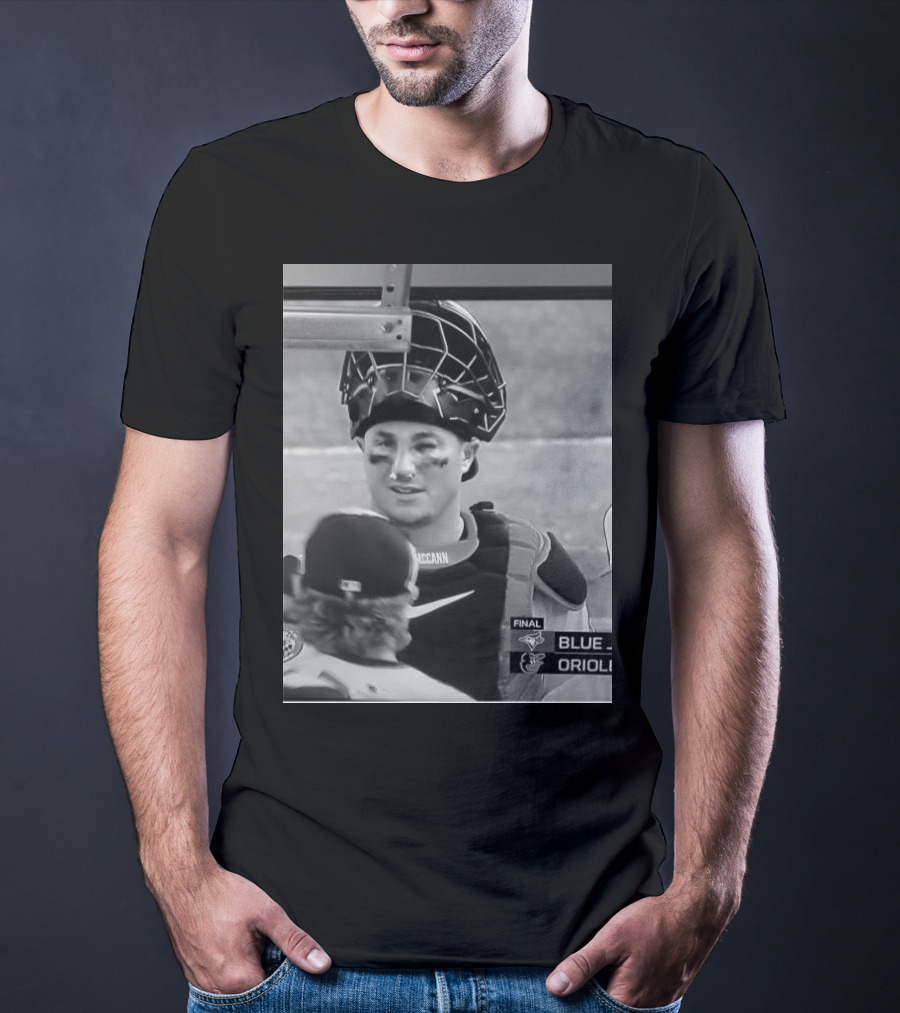 Orioles Catcher James Mccann Nosebleeds After Hit In Face During Game Against Blue Jays T-Shirt