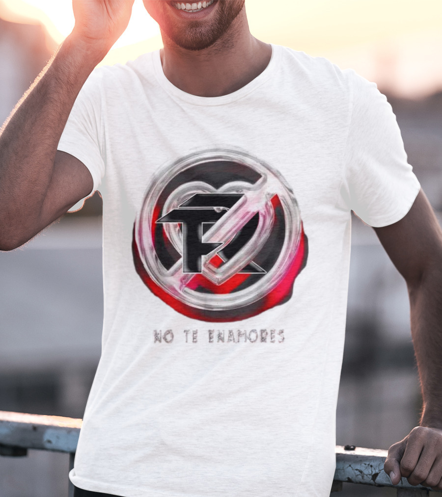 No Te Enamores Fuerza Logo Heart T-Shirt