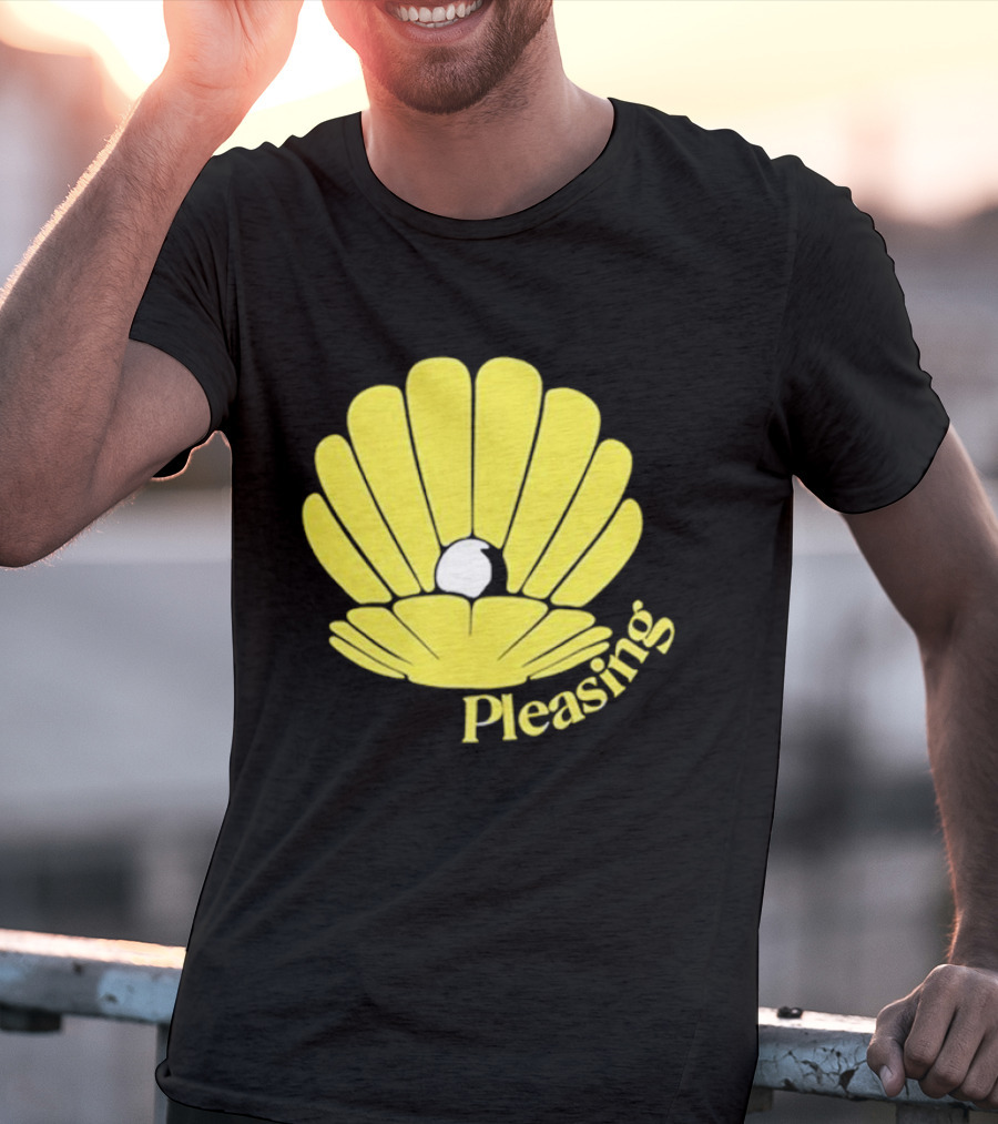 Pleasing Clam Yellow Shell With Pearl T-Shirt