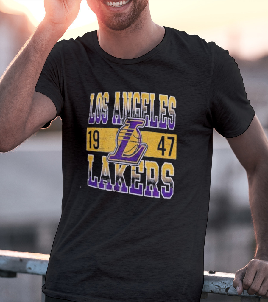 Los Angeles Lakers 1947 Logo Enzyme Washed Oversized Men’s New Era Black T-Shirt