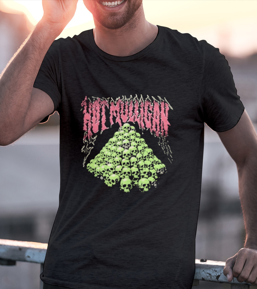 HOT MULLIGAN SKULL PYRAMID T-Shirt