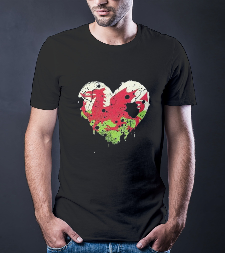 Love Flag Wales Welsh Football Rugby Heart Dragon T-Shirt
