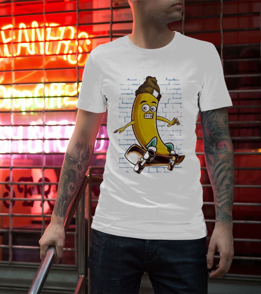 Inktastic Skateboarding Banana Beanie Graffiti Style Skateboard Rider T-Shirt
