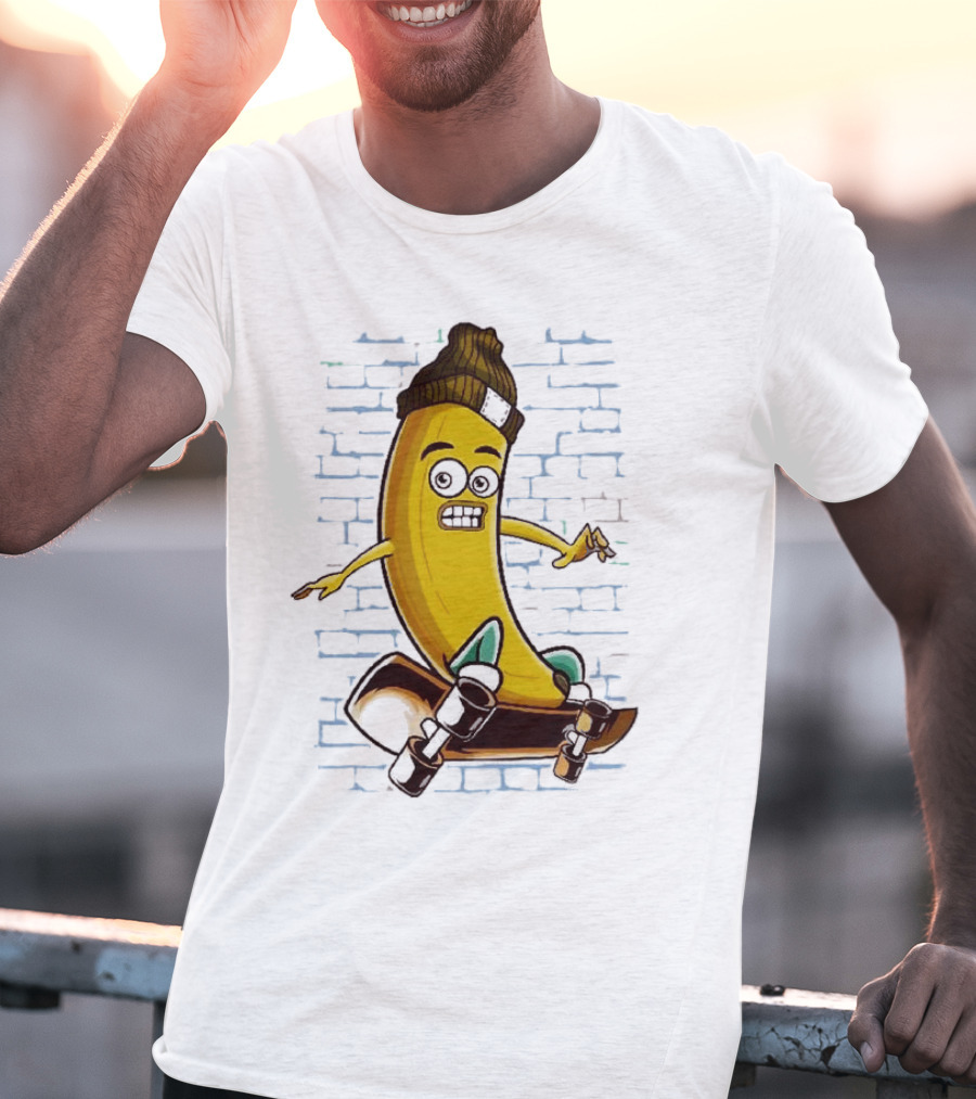 Inktastic Skateboarding Banana Beanie Graffiti Style Skateboard Rider T-Shirt