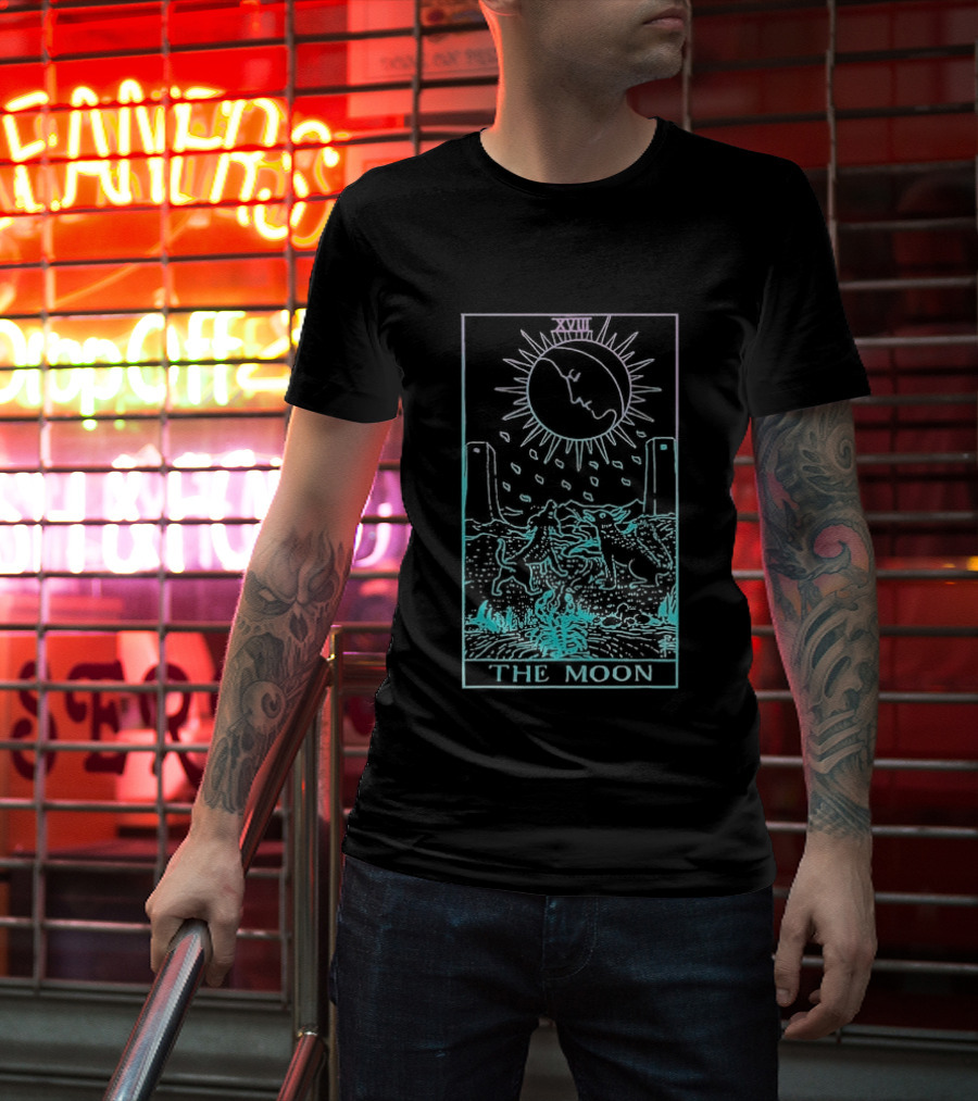 The Moon Tarot Card Waite Witchy Creepy Cool XVIII T-Shirt