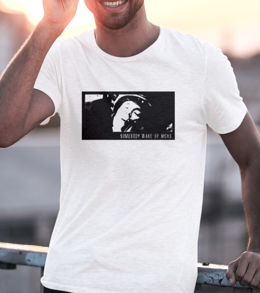Aliens Somebody Wake Up Hicks Scene T-Shirt