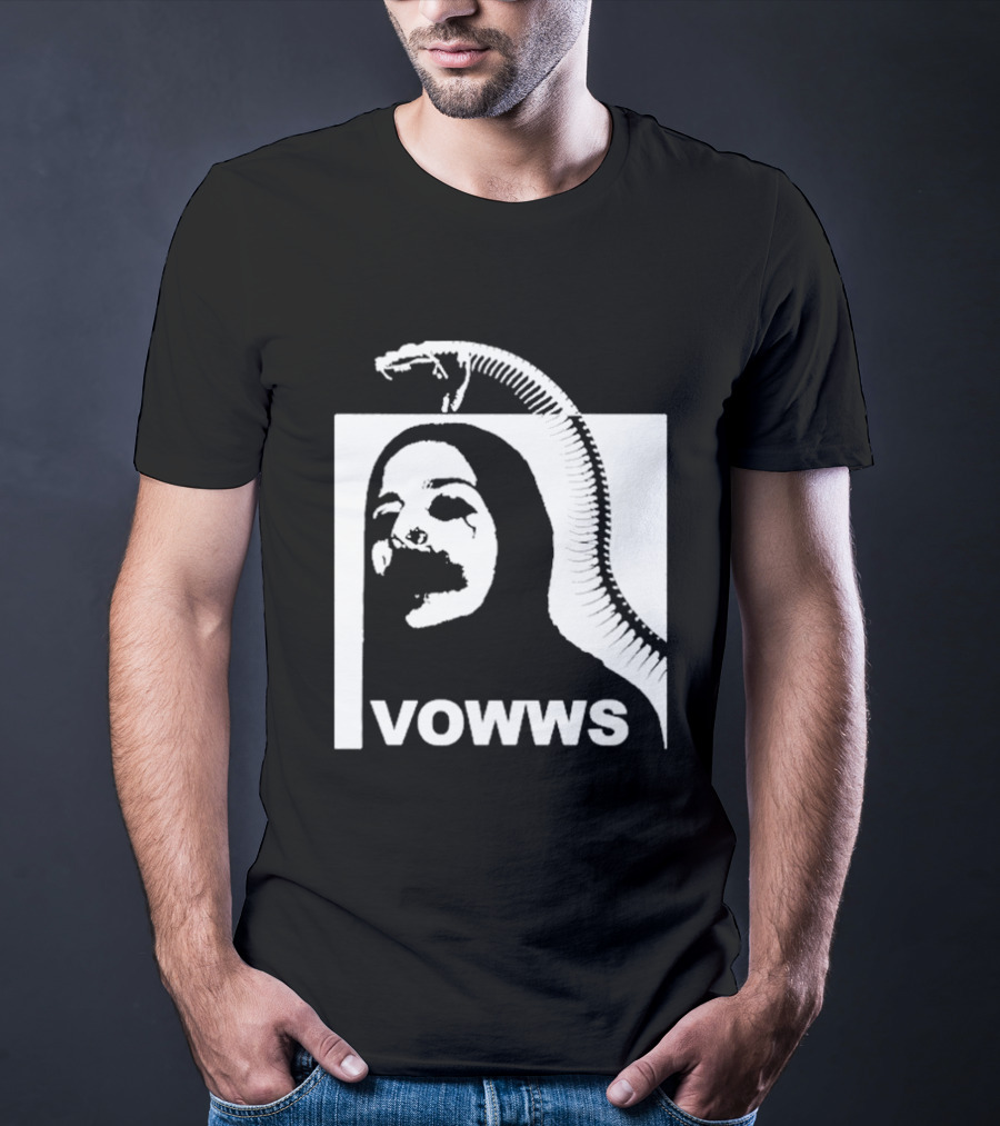 Vowws Snake Minimalist T-Shirt