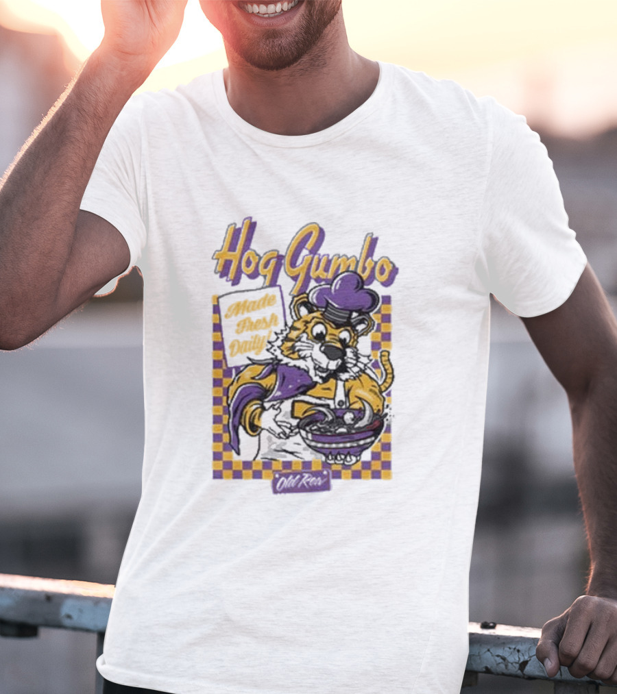Old Row Hog Gumbo Made Fresh Daily Tiger Chef Purple Gold Checkered T-Shirt