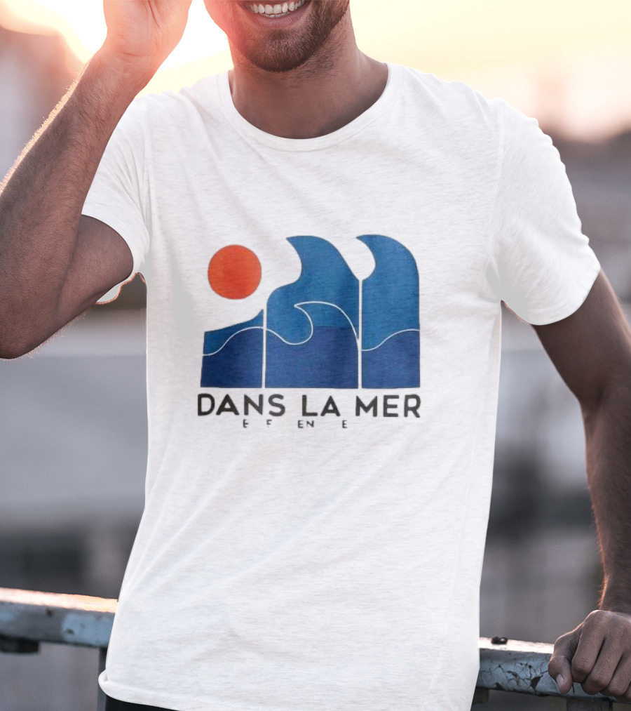 Dans La Mer Waves And Sun T-Shirt
