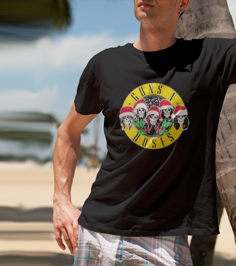 Guns N’ Roses Christmas Skulls Santa Hats T-Shirt