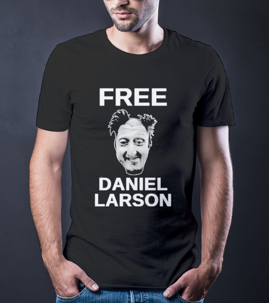 FREE DANIEL LARSON Face Meme T-Shirt