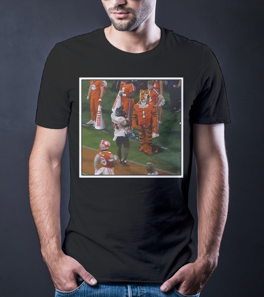 Clemson Tigers Mascot And Louisville Cardinals Player On Sideline T-Shirt