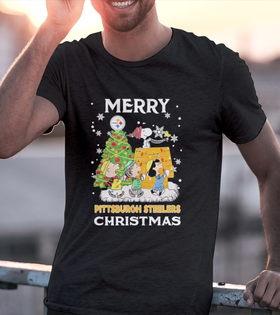 Merry Pittsburgh Steelers Christmas Peanuts Snoopy Holiday T-Shirt