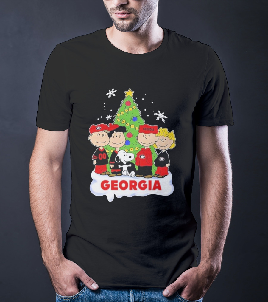 Georgia Bulldogs Snoopy And Friends Christmas T-Shirt