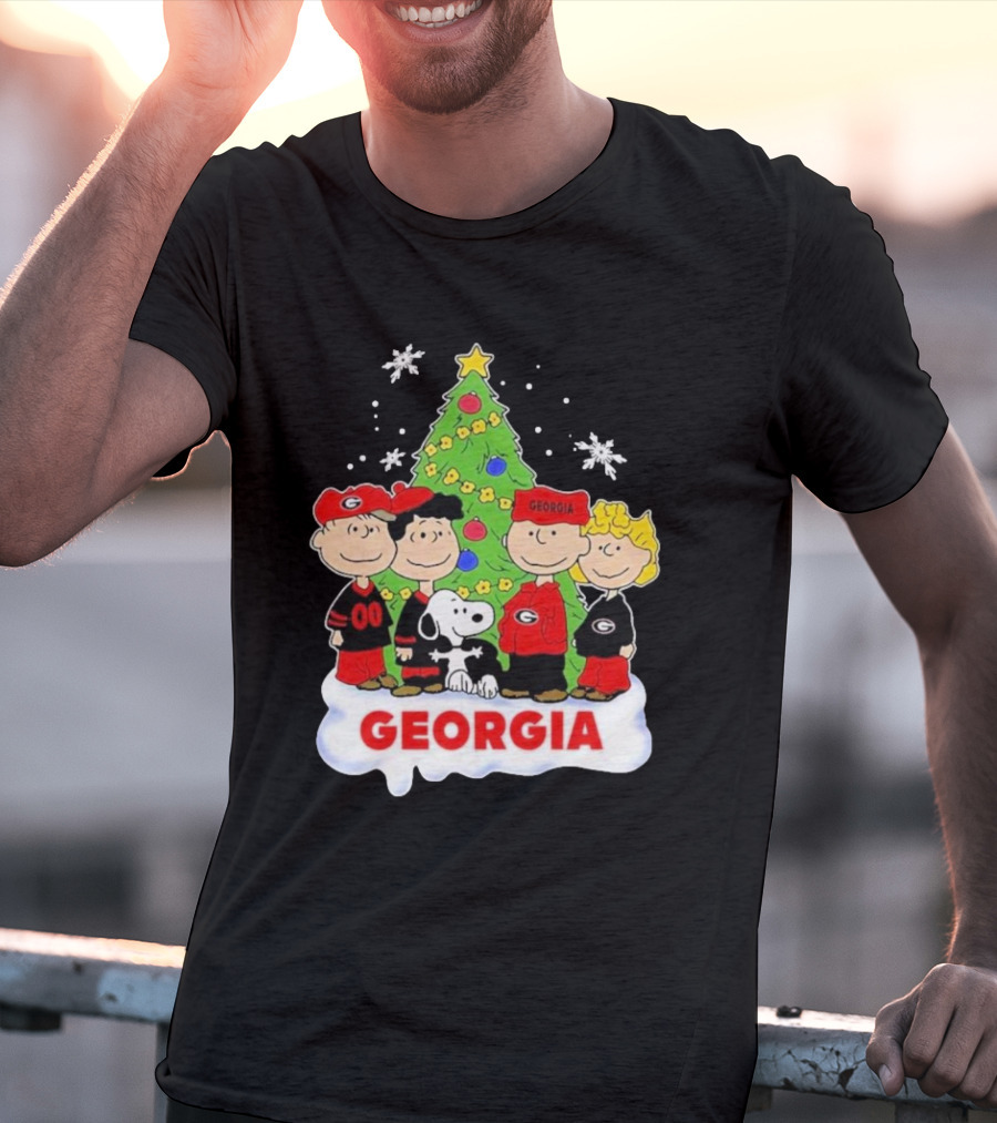 Georgia Bulldogs Snoopy And Friends Christmas T-Shirt