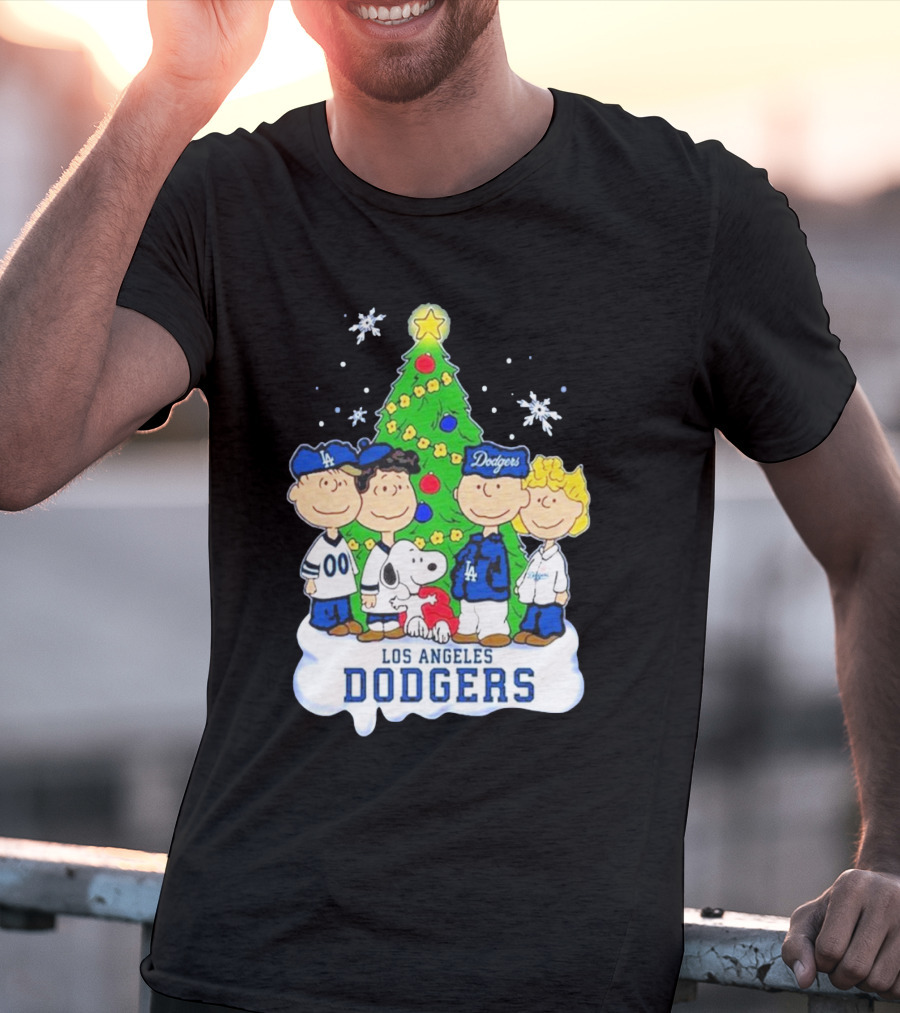 Los Angeles Dodgers Christmas With Snoopy And Peanuts Characters T-Shirt