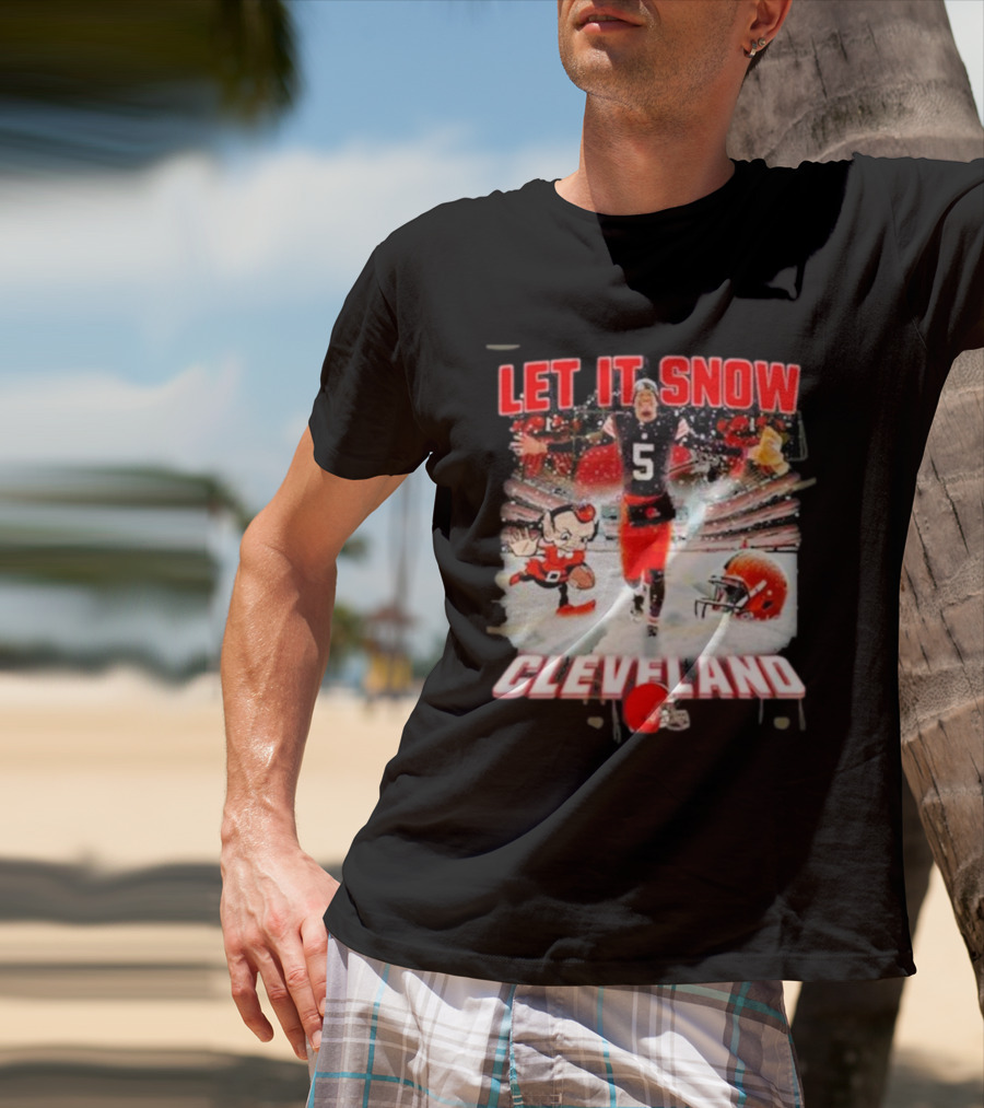 LET IT SNOW CLEVELAND BROWNS FOOTBALL HELMET T-Shirt