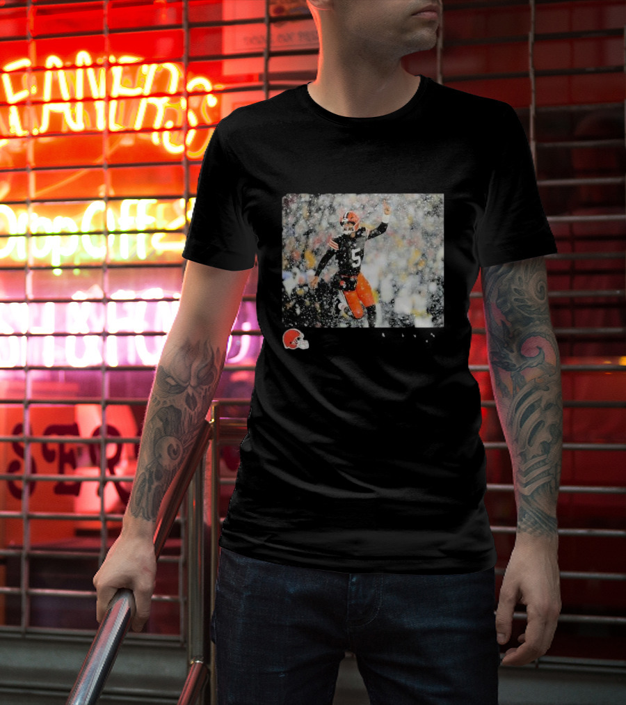 Cleveland Browns Jameis Winston NFL Week 12 Snow Game Action T-Shirt