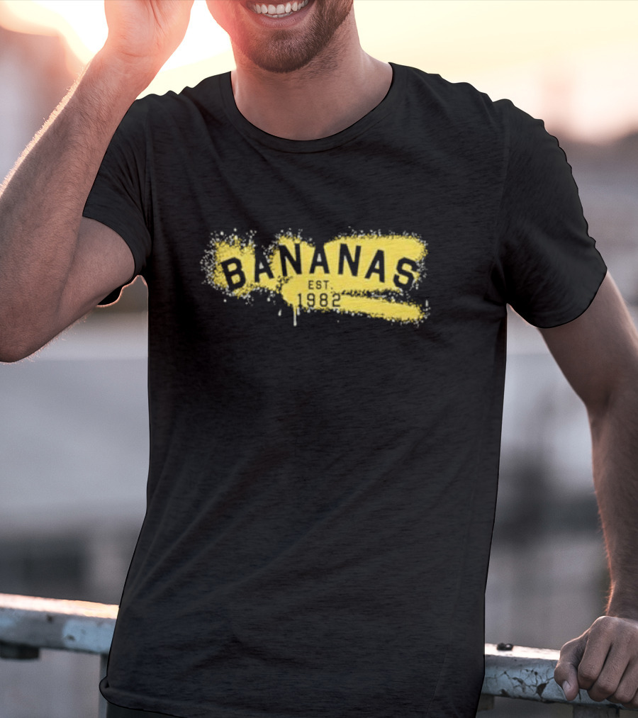 Bananas Est 1982 Vintage Graffiti Style Yellow Brushstroke T-Shirt