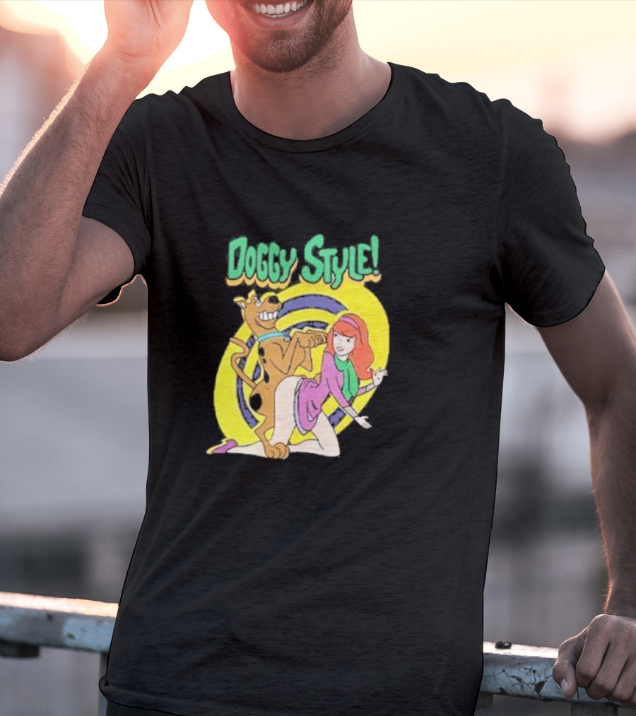 Scooby-Doo Doggy Style Daphne T-Shirt