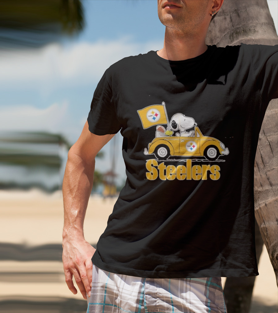 Pittsburgh Steelers Snoopy Driving Car With Flag T-Shirt