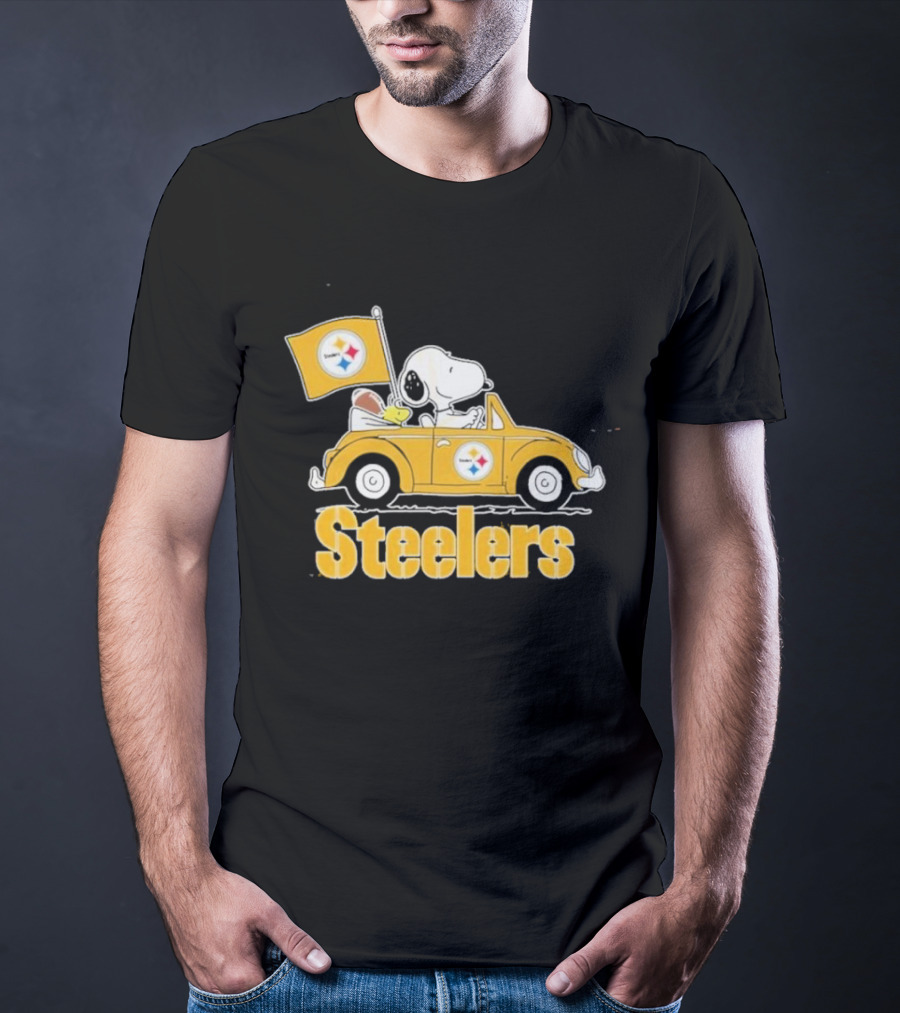 Pittsburgh Steelers Snoopy Driving Car With Flag T-Shirt