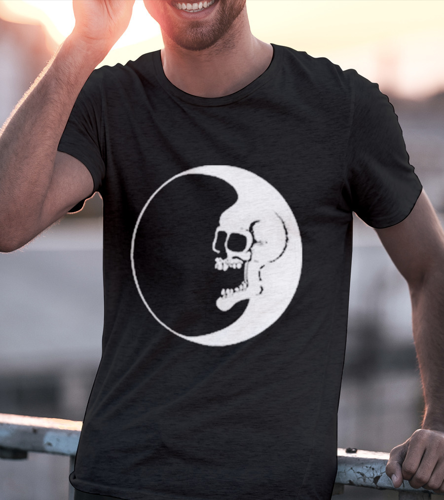 Zero Dead Moon Skull Crescent T-Shirt