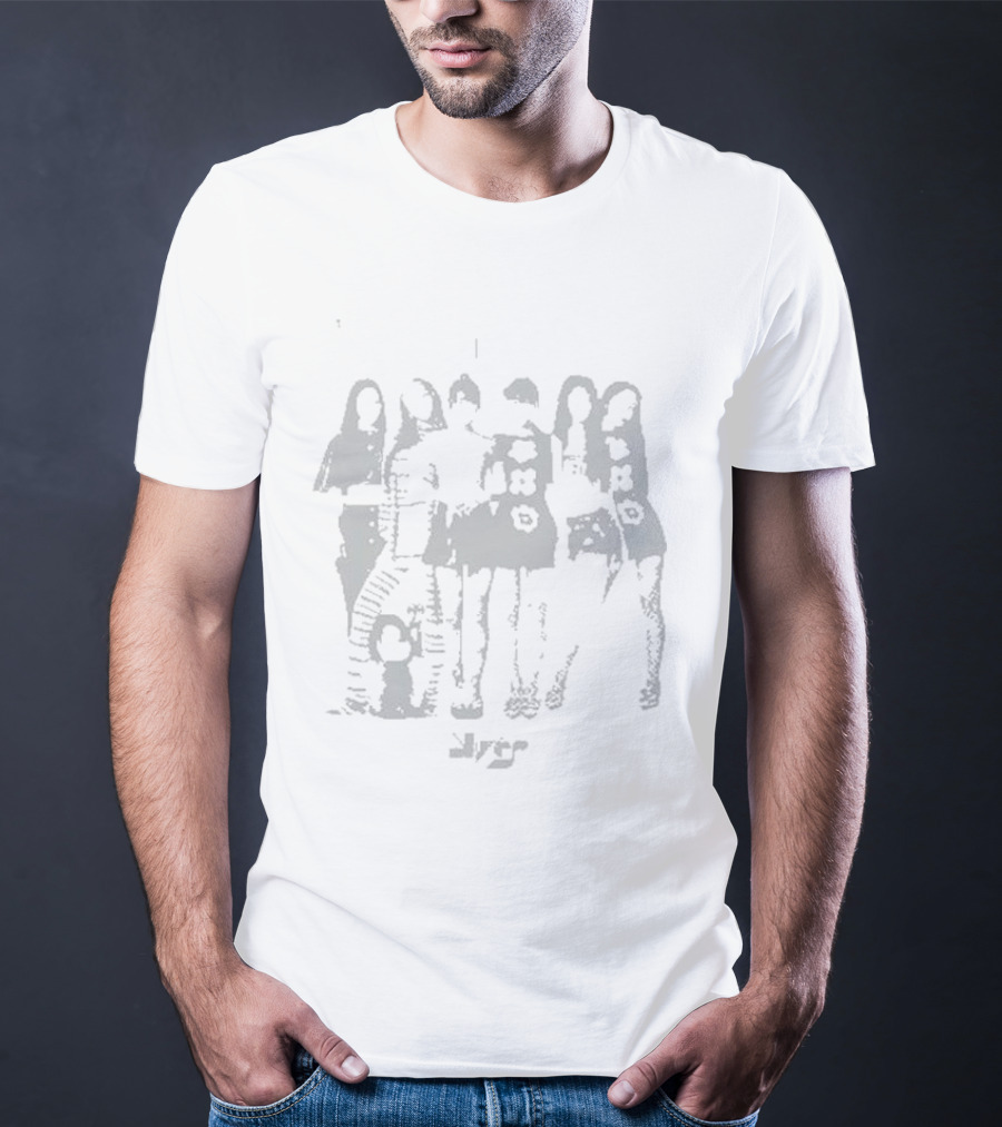 Yves Voices In My Head I Did - LOONA Group Photo T-Shirt