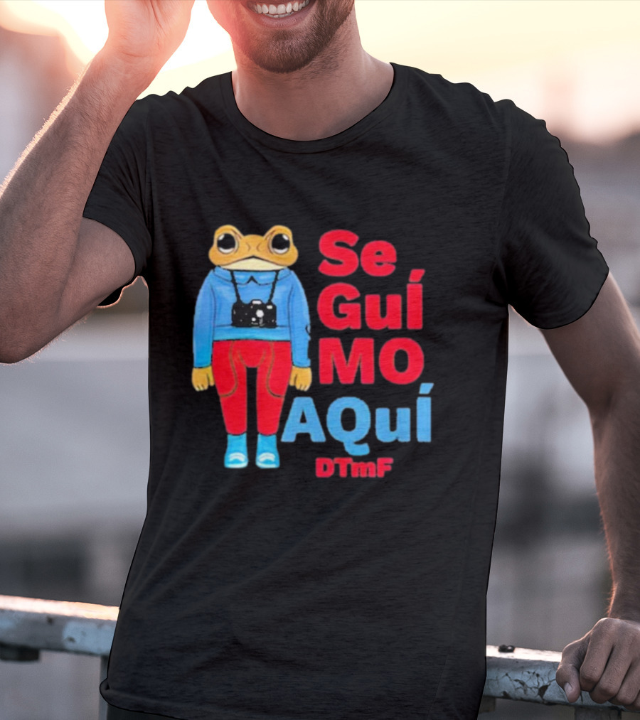 Se Guí Mo Aquí DTMF Frog With Camera T-Shirt