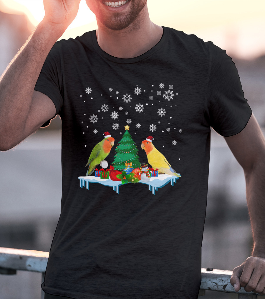 Lovebird Merry Christmas Snowflakes Tree Santa Hats T-Shirt
