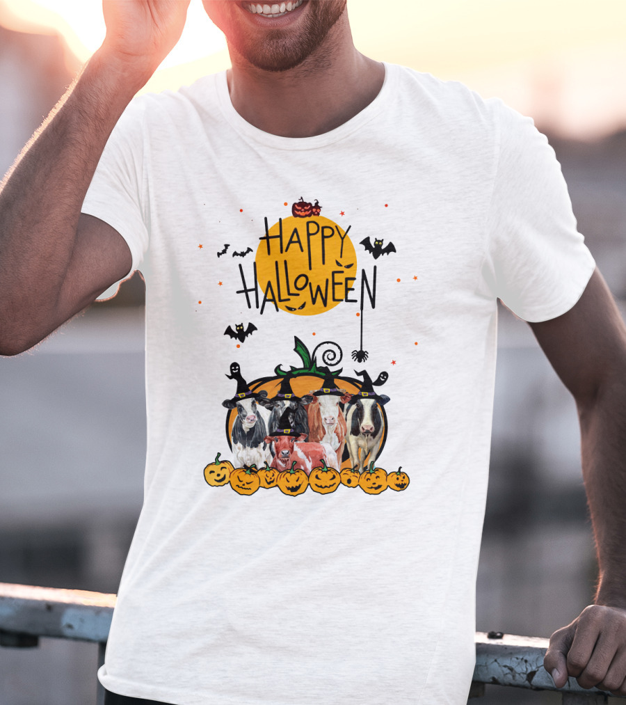 Happy Halloween Cows With Pumpkin Hats And Bats T-Shirt