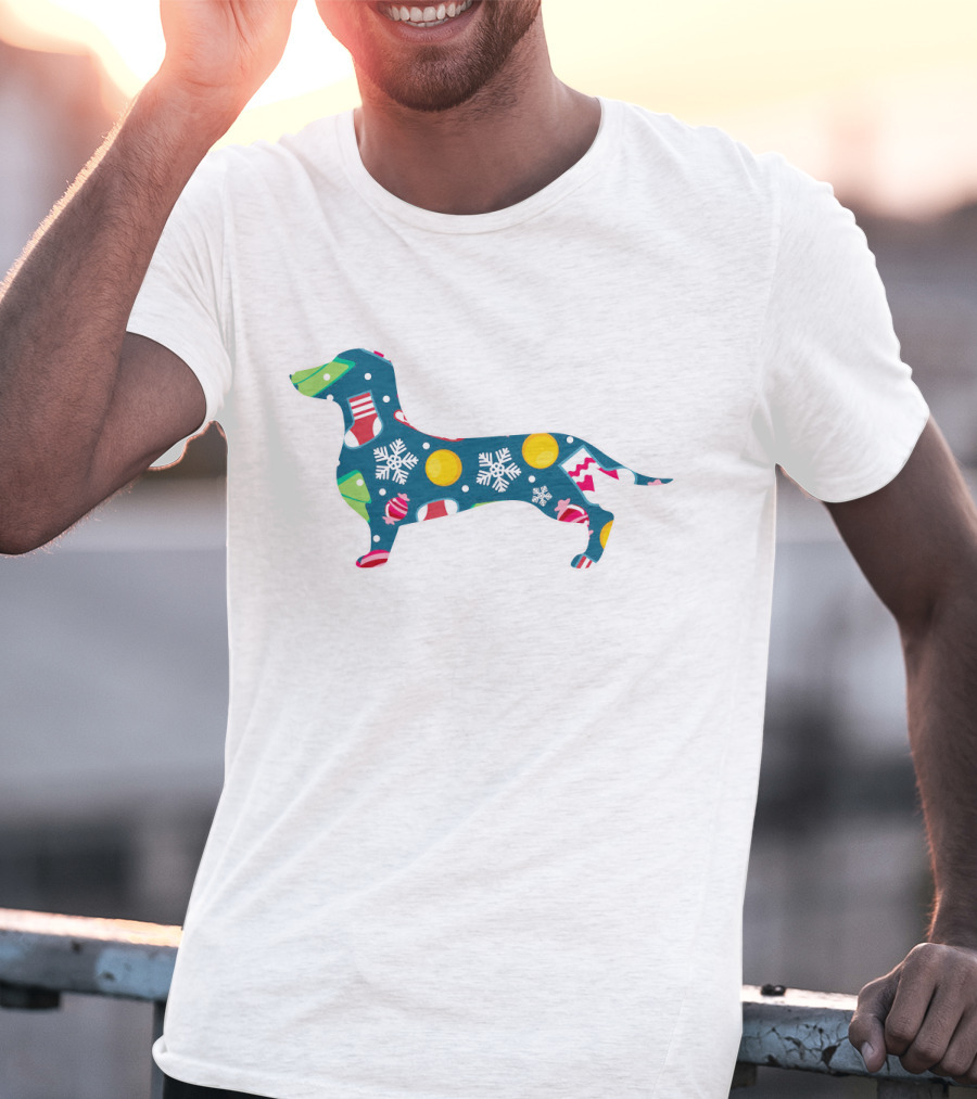 Dog Lover Christmas Snowflakes Ornaments Dachshund Holiday T-Shirt