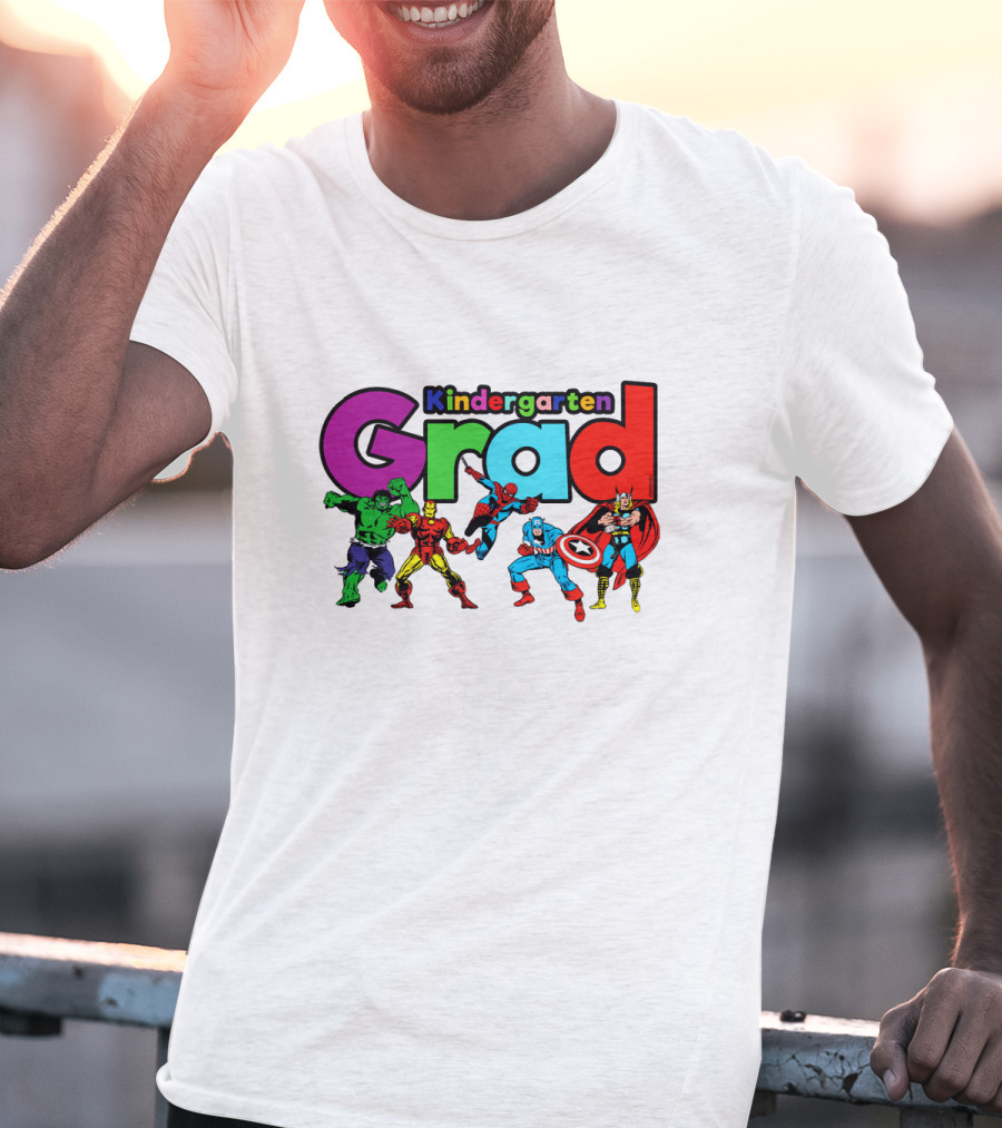 Kindergarten Grad Superhero T-Shirt
