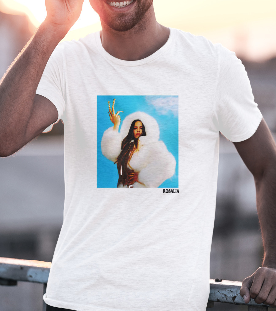 ROSALIA Dramatic Fur Coat And Gold Nails Blue Sky T-Shirt