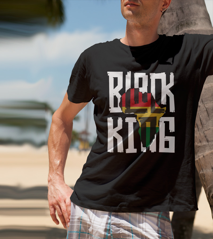 Black King Africa Map Red Yellow Green T-Shirt
