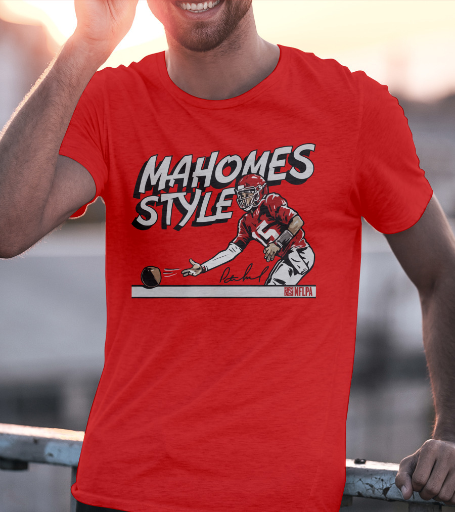 MAHOMES STYLE NFLPA Football Quarterback Signature T-Shirt