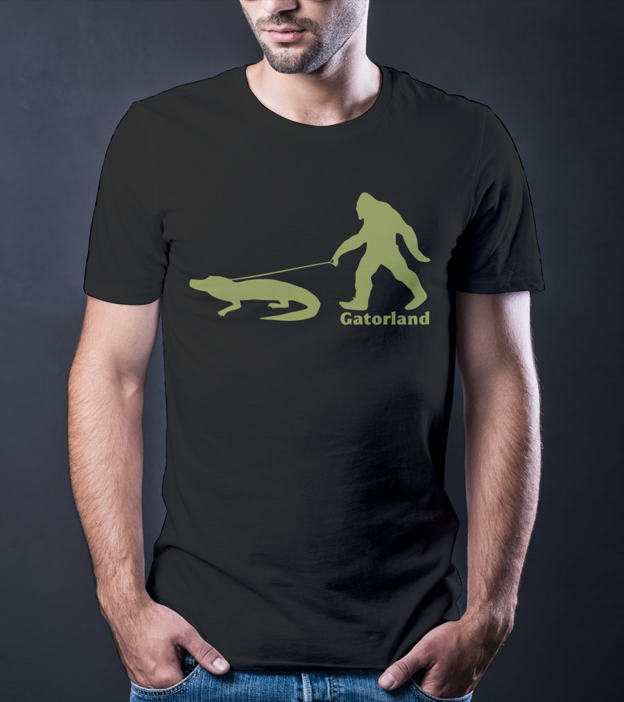 Cvpayne Bigfoot Walking Alligator Gatorland T-Shirt
