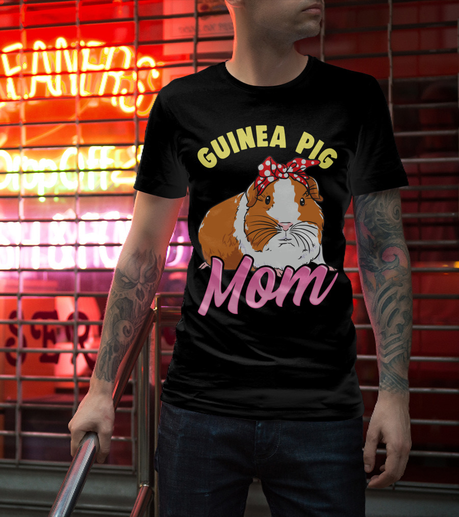 Guinea Pig Mom Wheek Squad Bow Tie Edition T-Shirt