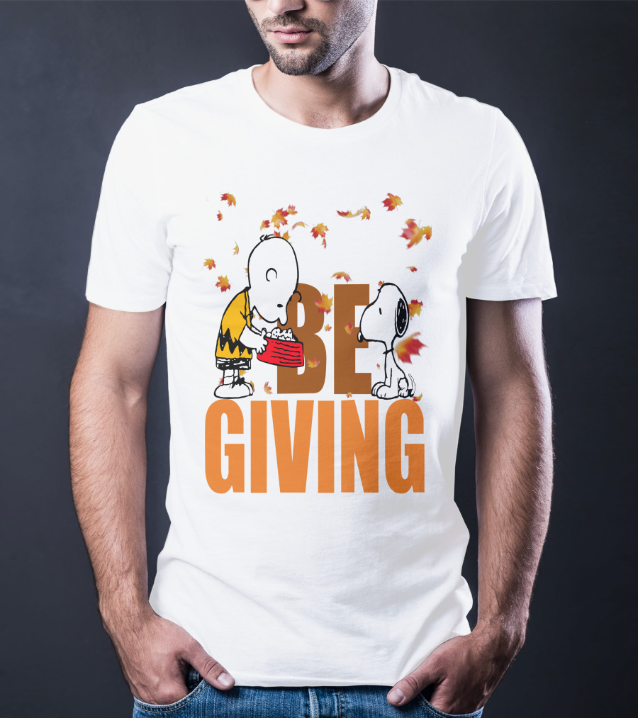 Charlie Brown And Snoopy Be Giving Thanksgiving Day Leaves T-Shirt