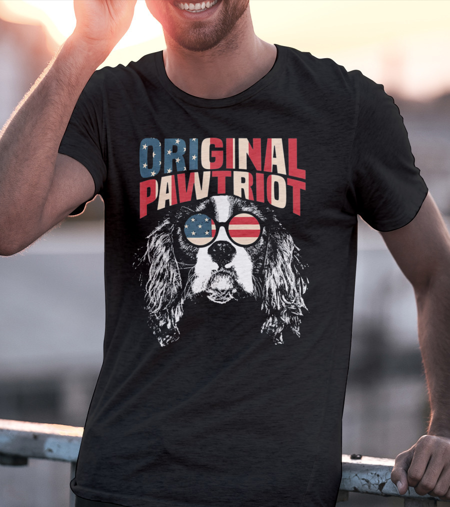 Original Pawtriot Cavalier King Charles Spaniel USA Flag Sunglasses T-Shirt