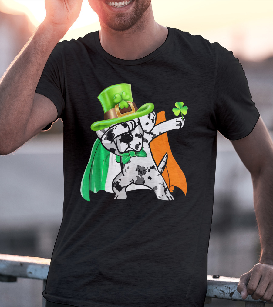 Dabbing Great Dane Irish Flag Shamrock Hat Cape T-Shirt