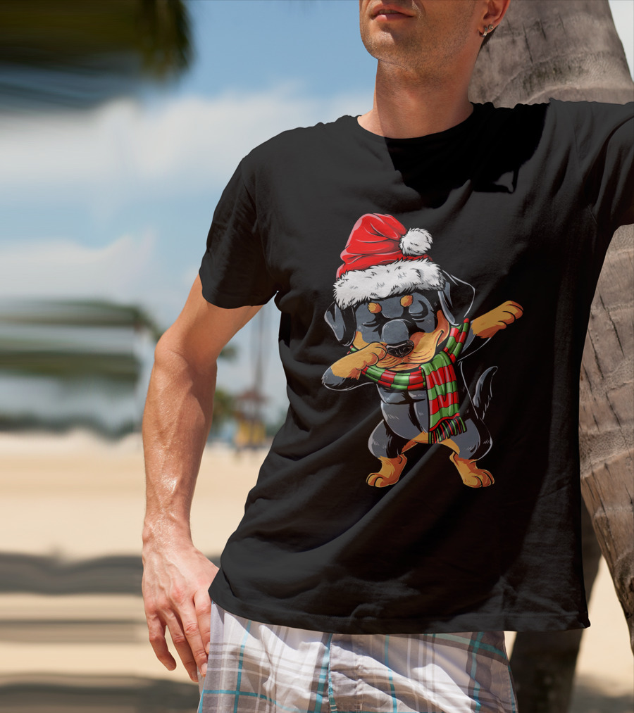 Dabbing Rottweiler Santa With Christmas Hat And Scarf T-Shirt
