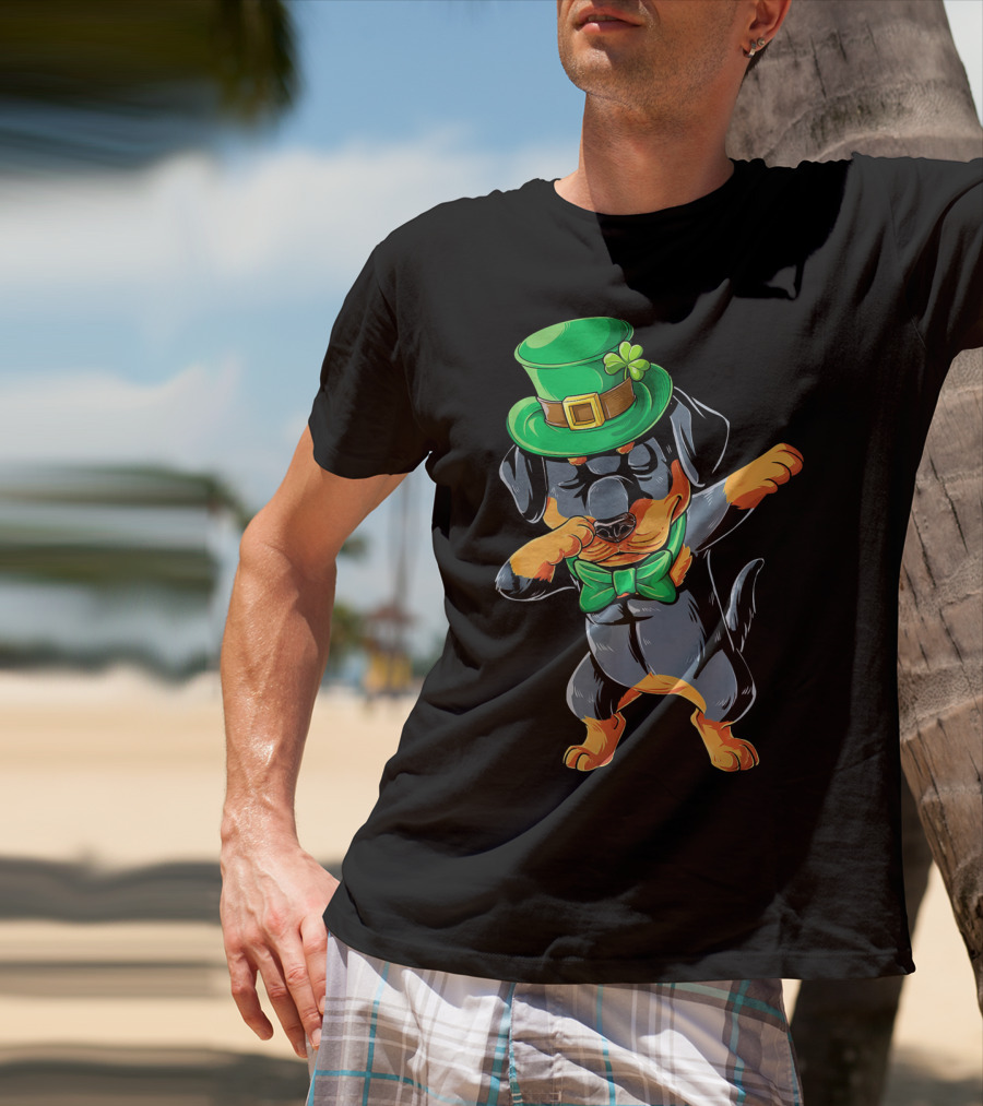 Rottweiler Dabbing Green Leprechaun Hat St Patrick's Day Bow Tie T-Shirt