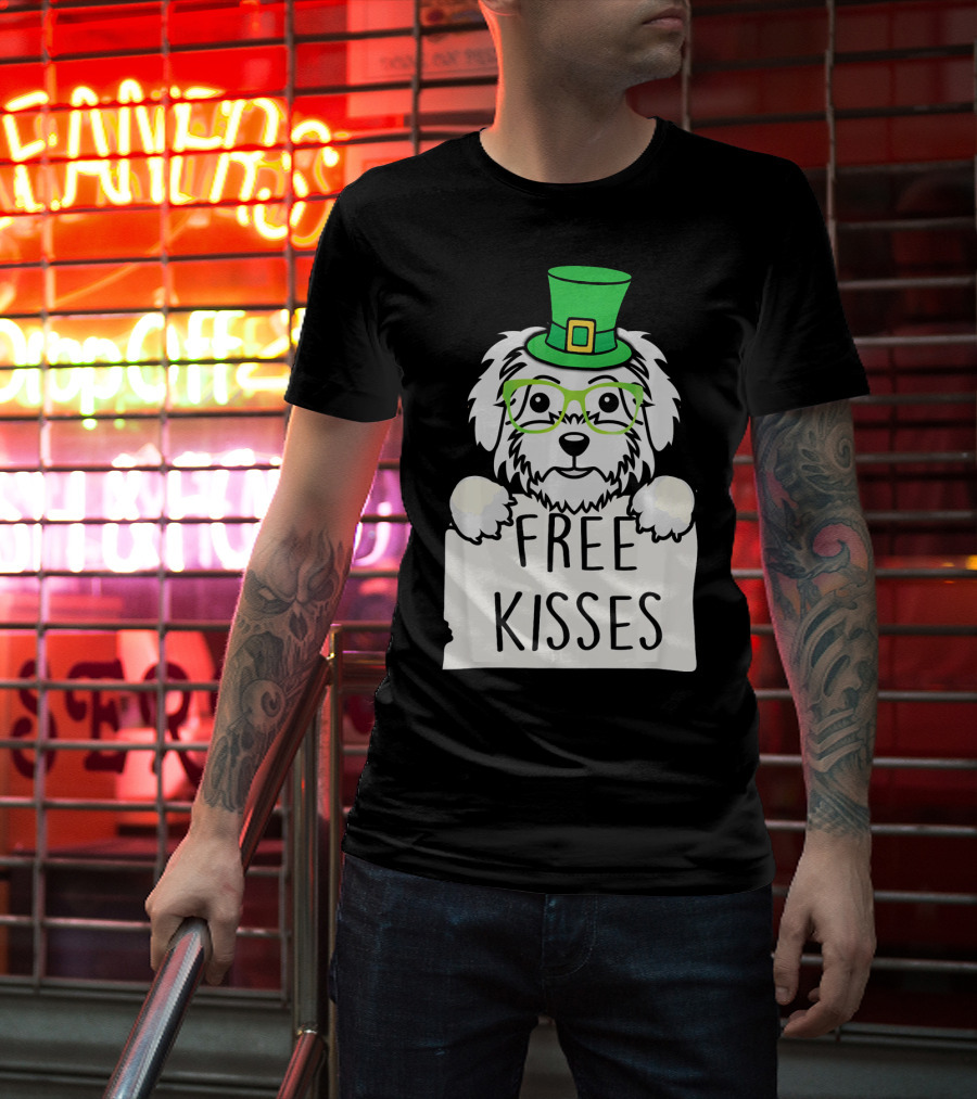 Free Kisses Maltese Dog With Green Leprechaun Hat St Patricks T-Shirt