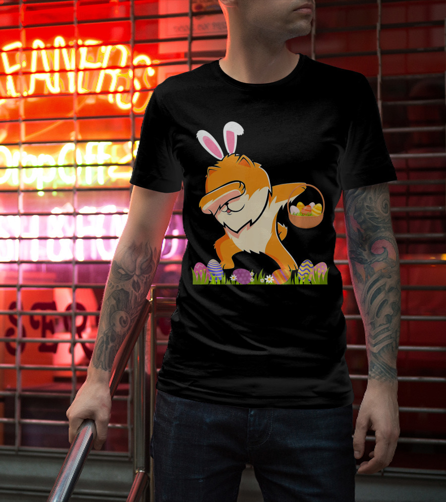 Funny Pomeranian Dabbing Easter Bunny With Eggs And Basket T-Shirt