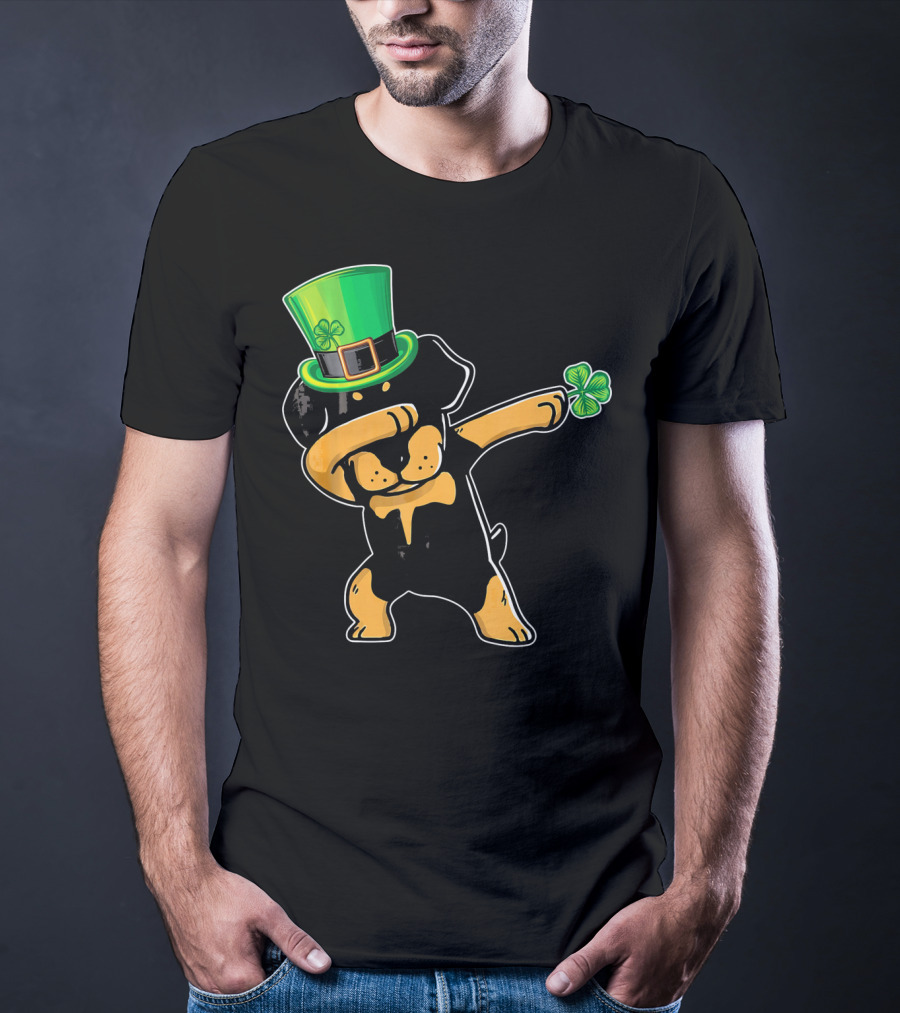 Funny St. Patrick's Day Rottweiler Dab Dabbing Dance With Green Hat And Shamrock T-Shirt
