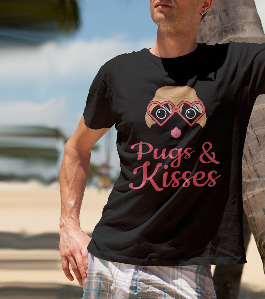 Pugs And Kisses Funny Valentines Day Humor T-Shirt