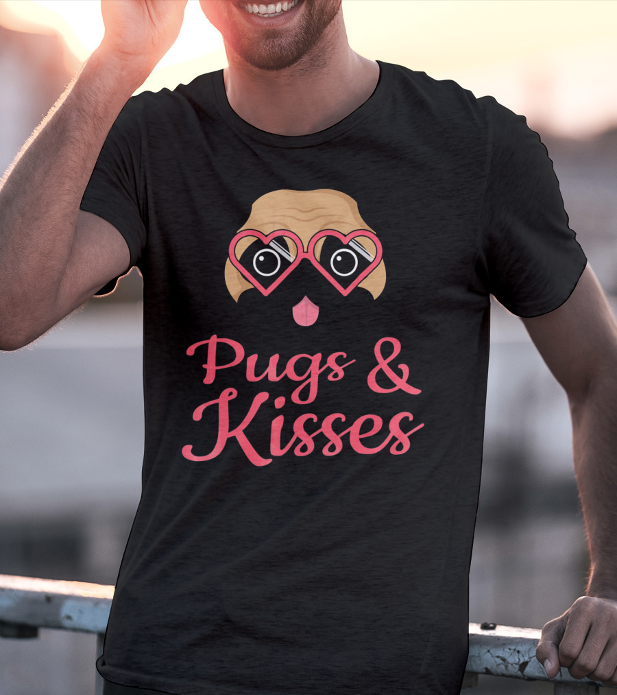 Pugs And Kisses Funny Valentines Day Humor T-Shirt