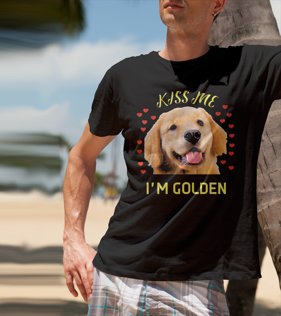 Kiss Me I'm Golden Golden Retriever Surrounded By Hearts T-Shirt